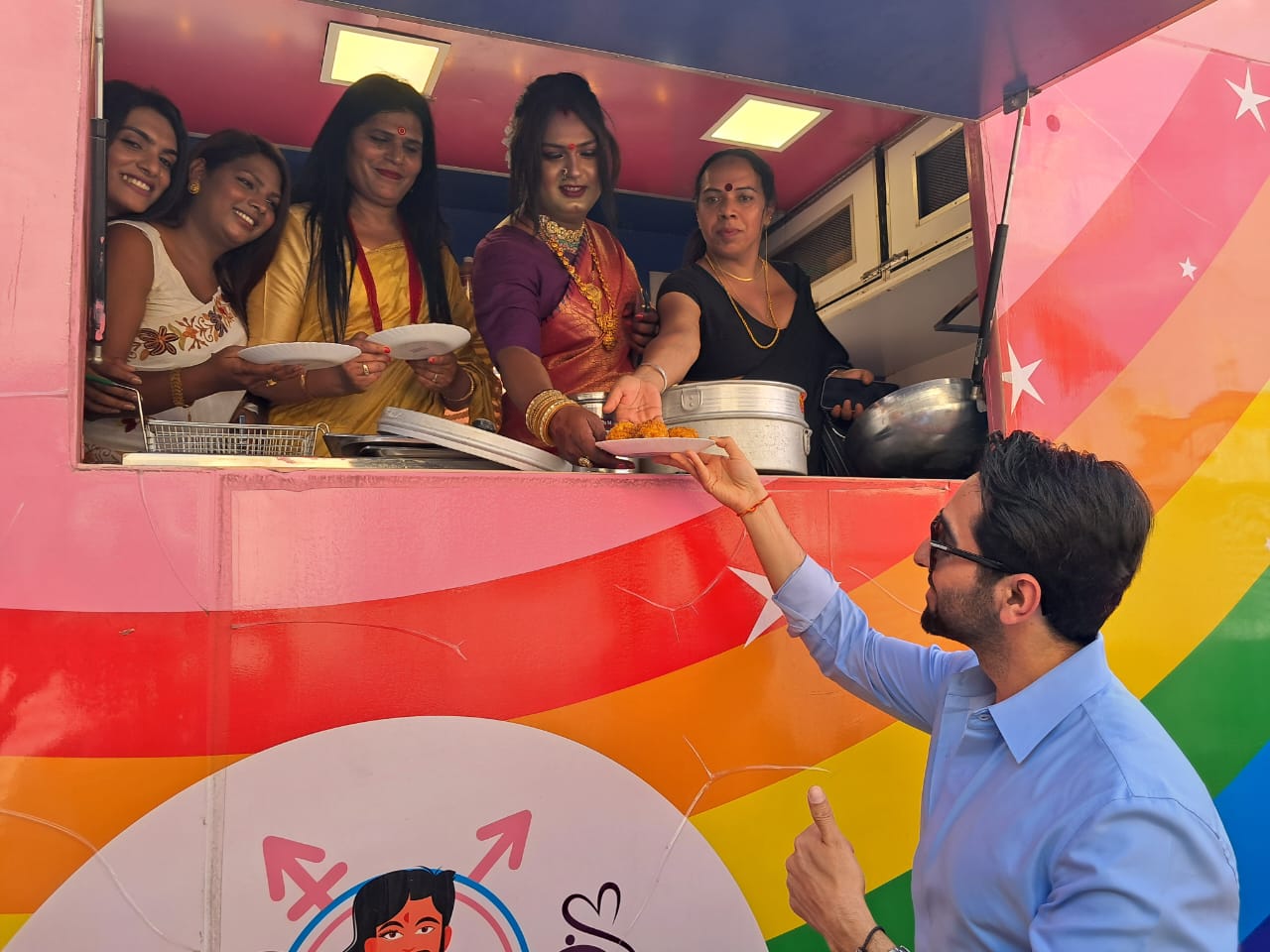 आयुष्मान खुराना ने चंडीगढ़ में ट्रांस समुदाय के लिए खाद्य ट्रक पहल का  उद्घाटन किया – दिप्रिंट – एनिफ़ीड