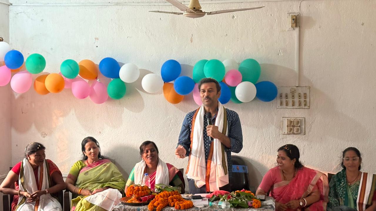 चुनौतियों के बीच खुद को स्थापित किया है महिलाओं ने : सुदेश महतो