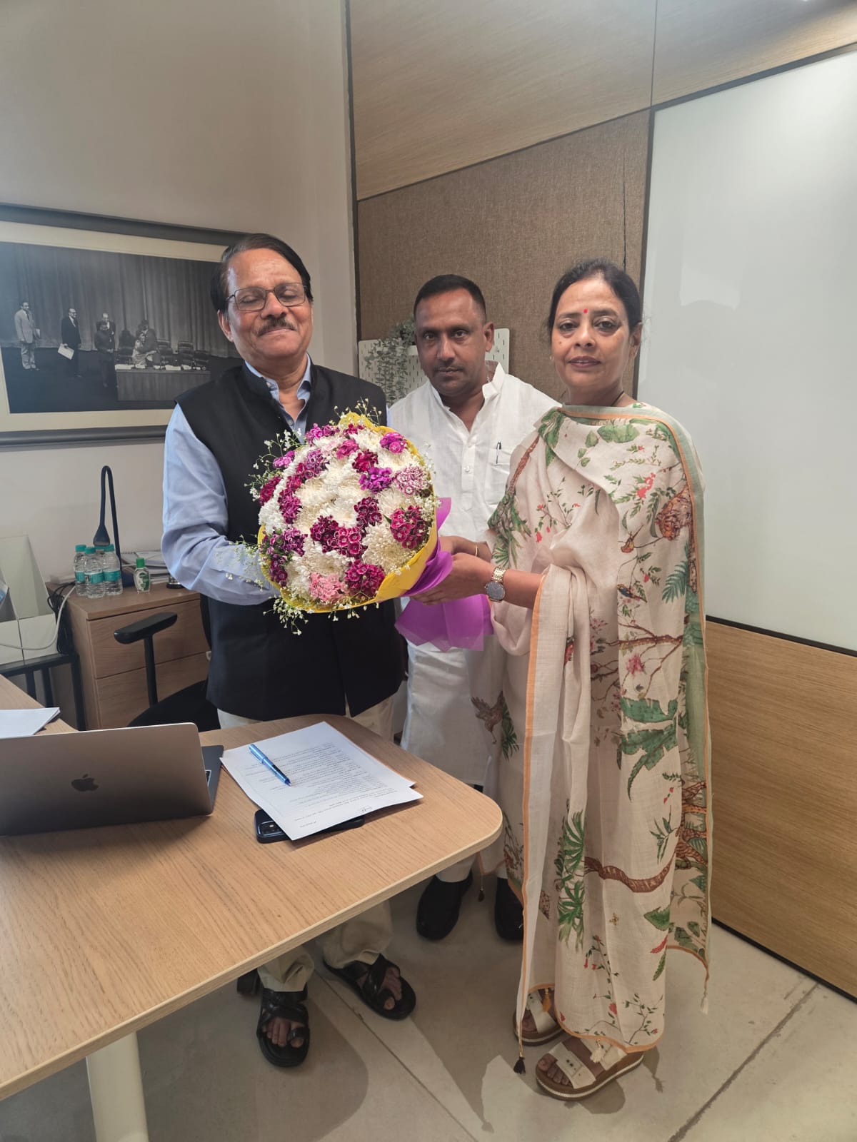 सुधा-बन्ना ने कांग्रेस झारखंड प्रभारी के राजू से मिलकर लिया आशीर्वाद