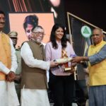 सम्मान केवल व्यक्ति का नहीं, बल्कि उसके द्वारा स्थापित सामाजिक मूल्यों, उत्कृष्ट कार्यों और उपलब्धियों का होता है: राज्यपाल